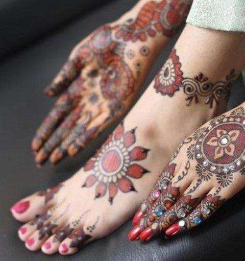 Valentine Day Mehndi Design Collection 2013 (3)