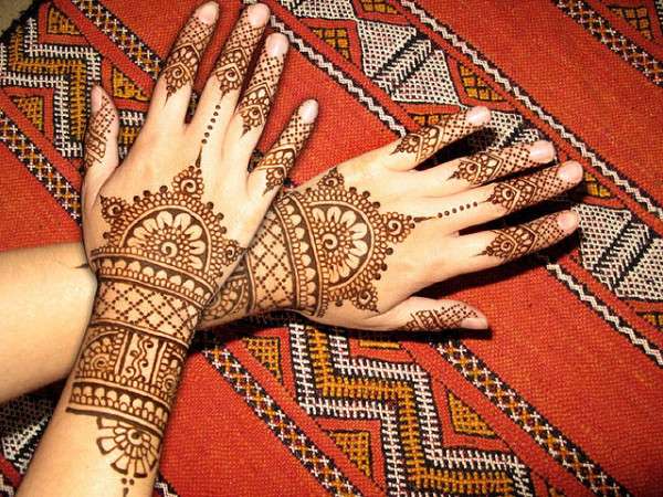 Over The Frame - Valentines day, mehndi designs heart shape | Facebook