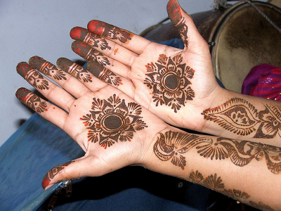 Valentine Day Mehndi Design Collection 2013 (14)