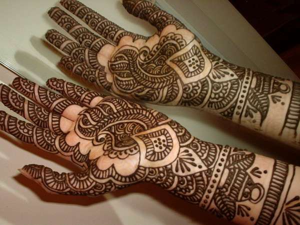 Valentine Day Mehndi Design Collection 2013 (10)