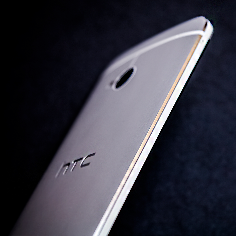 slim HTC One Smartphone