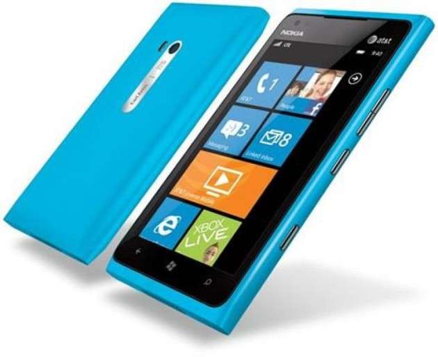 le-nokia-lumia-900