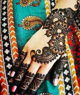 Latest-Mehndi-Designs-For-New-Year-2014-1.jpg (337×400)