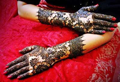 Latest-Mehndi-Designs-For-New-Year-2014-7.jpg (400×275)