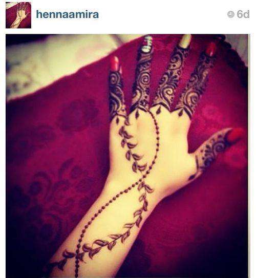 Romantic-Mehndi-Designs-for-Valentine-Day-2014-6.jpg (500×543)