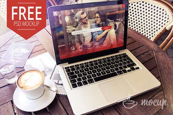 Free Macbook Pro PSD Mockup